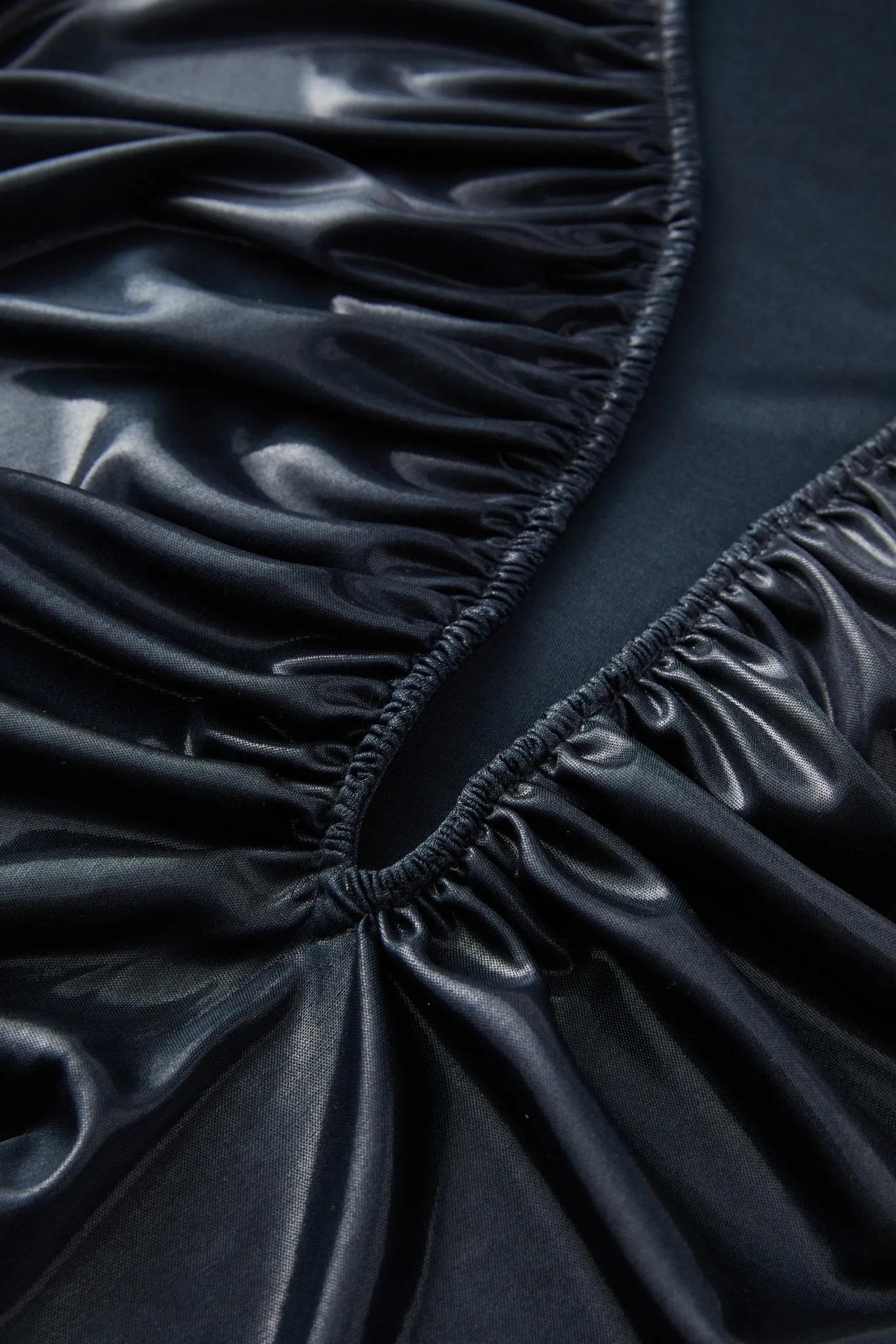 Hooded Fitted Pleated Dress
